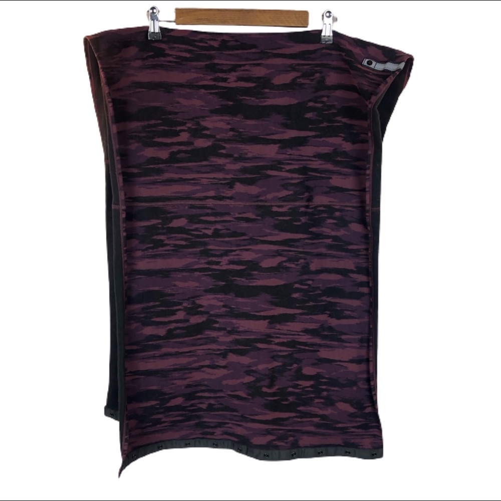 Lululemon Scarf Wrap Foulard Vinyasa in  PABO/BLK
